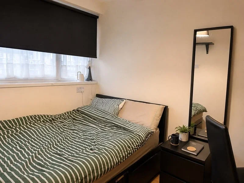 Room Camilla Road in Greater London