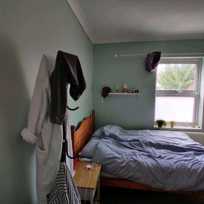 Room Newlyn Road in Greater London