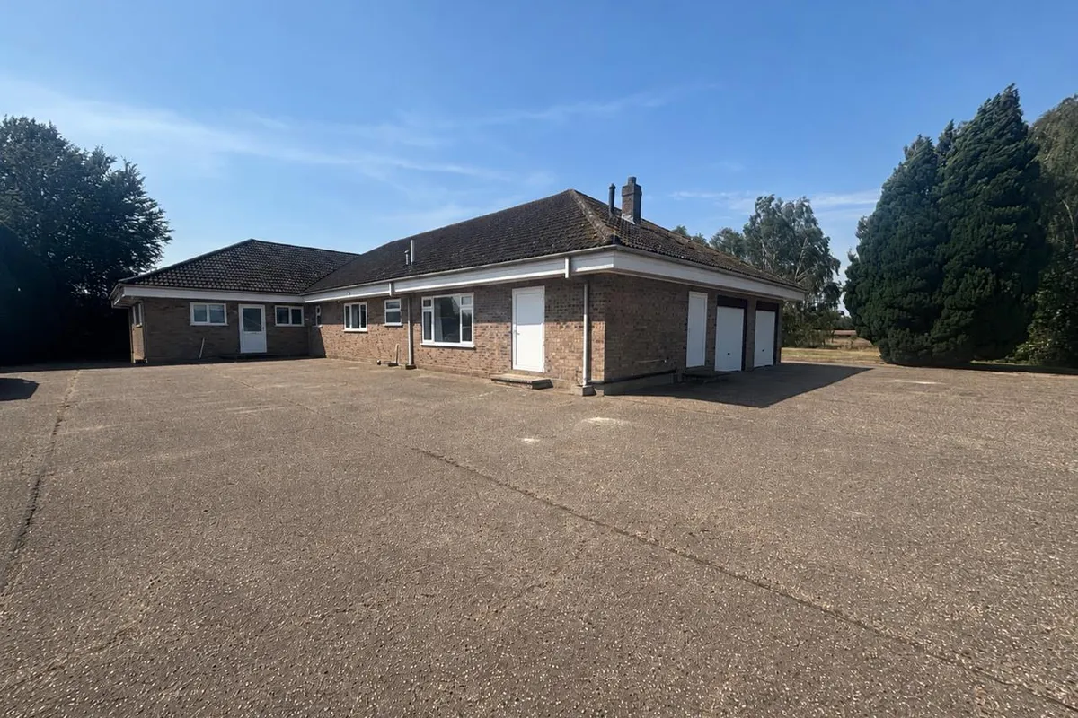 House Coldharbour Lane in Breckland District