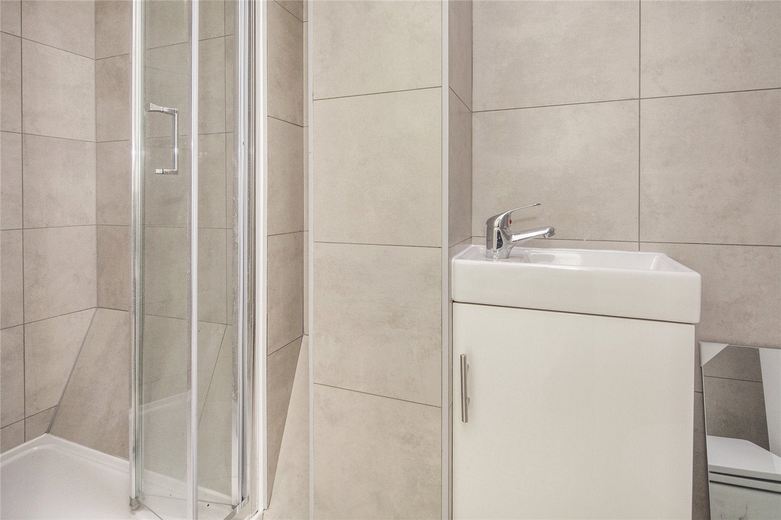 Room Coburg Crescent in Greater London