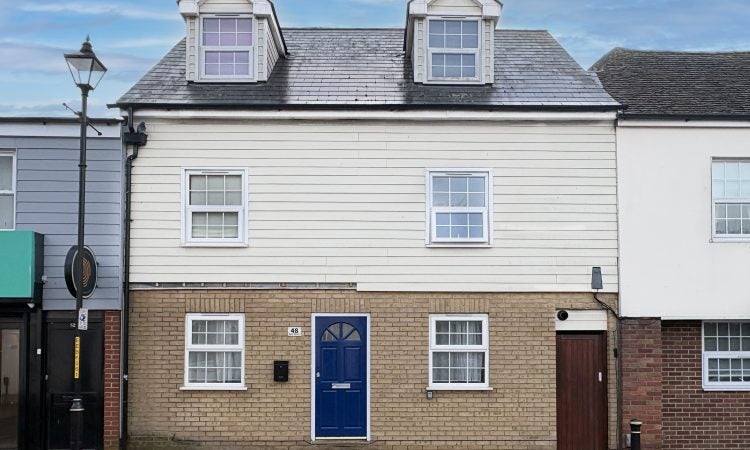 Flat East Street in Borough of Swale