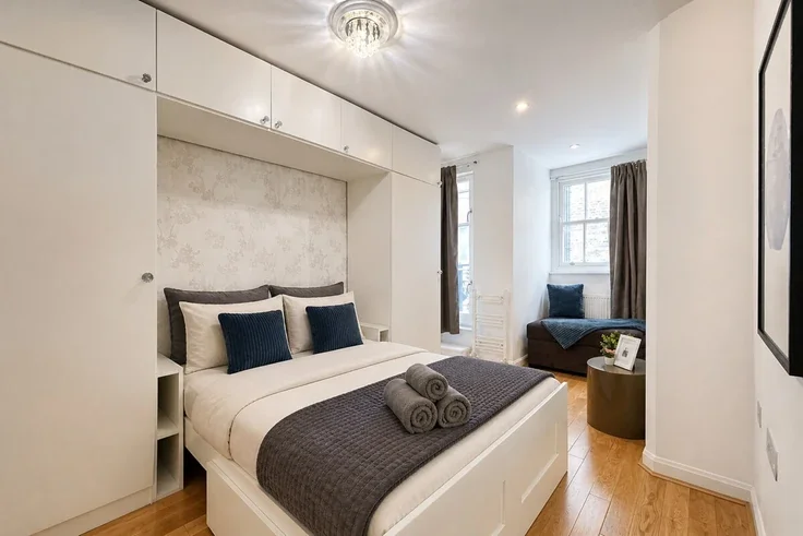 House Aberdeen Place in City of Westminster