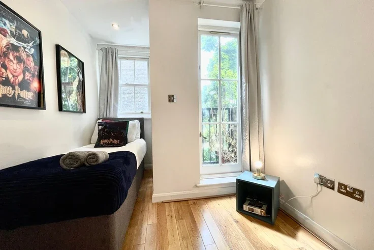 House Aberdeen Place in City of Westminster