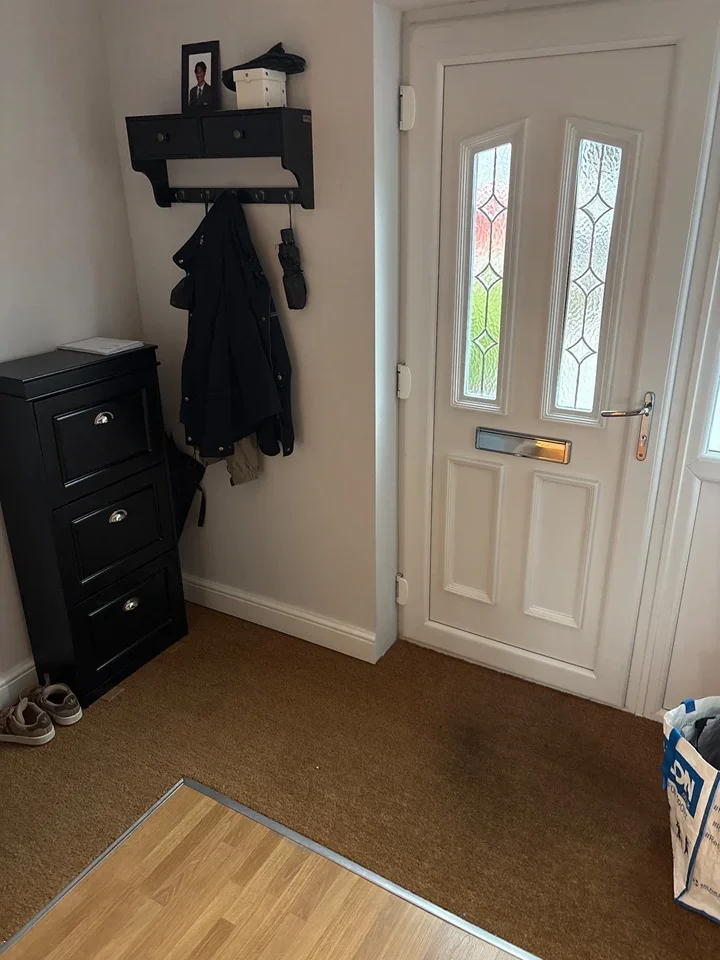 Room Clifton Close in Borough of Runnymede