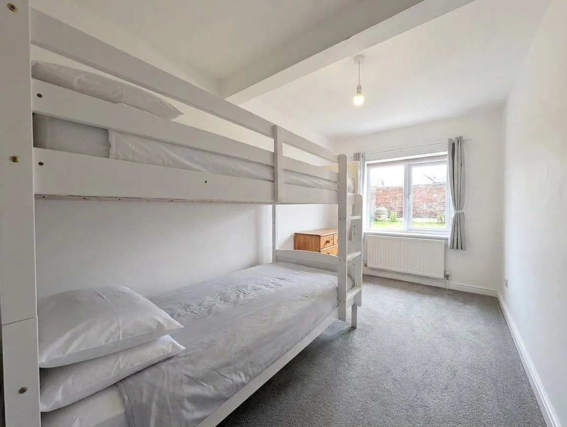 Flat Park Crescent in Southport