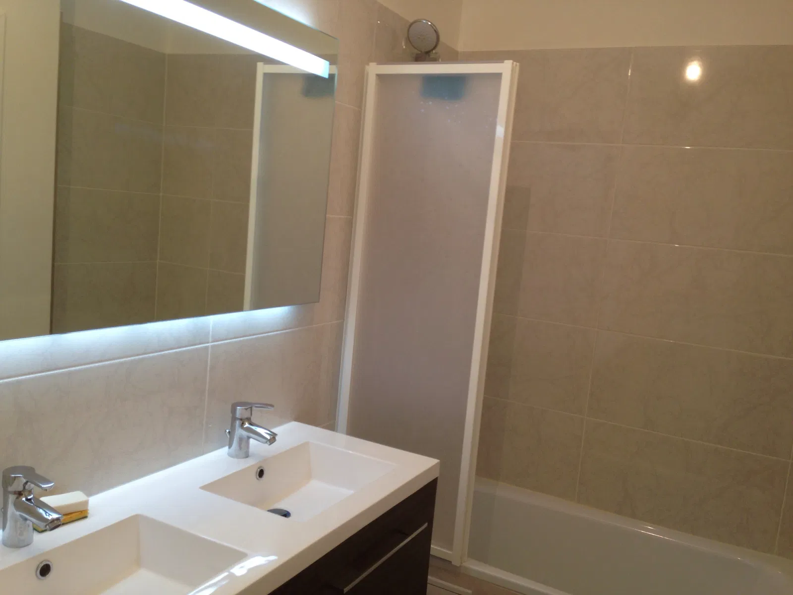 Chambre A 86 à Gennevilliers