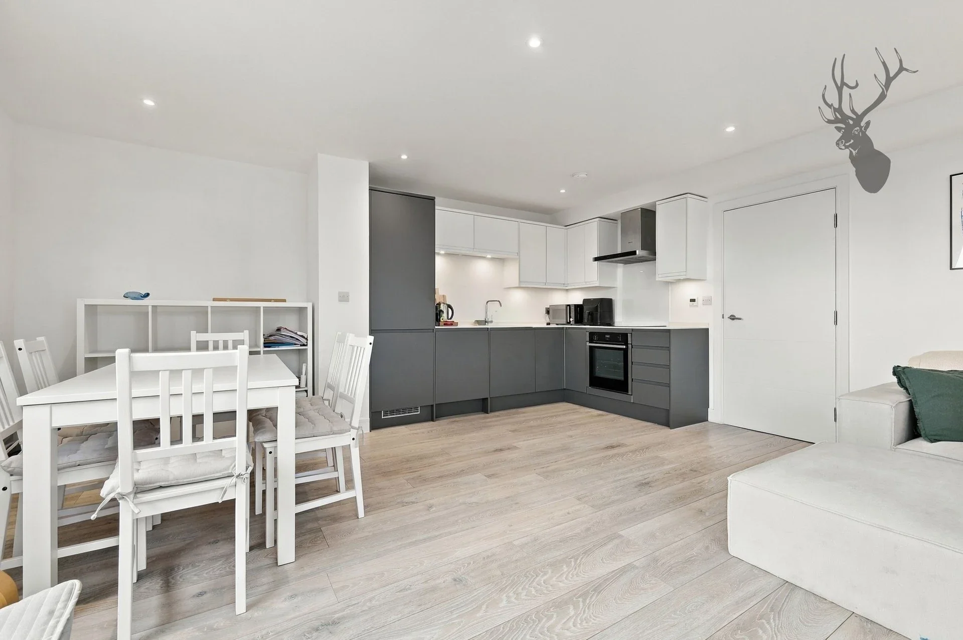 Flat Court Yard in Greater London