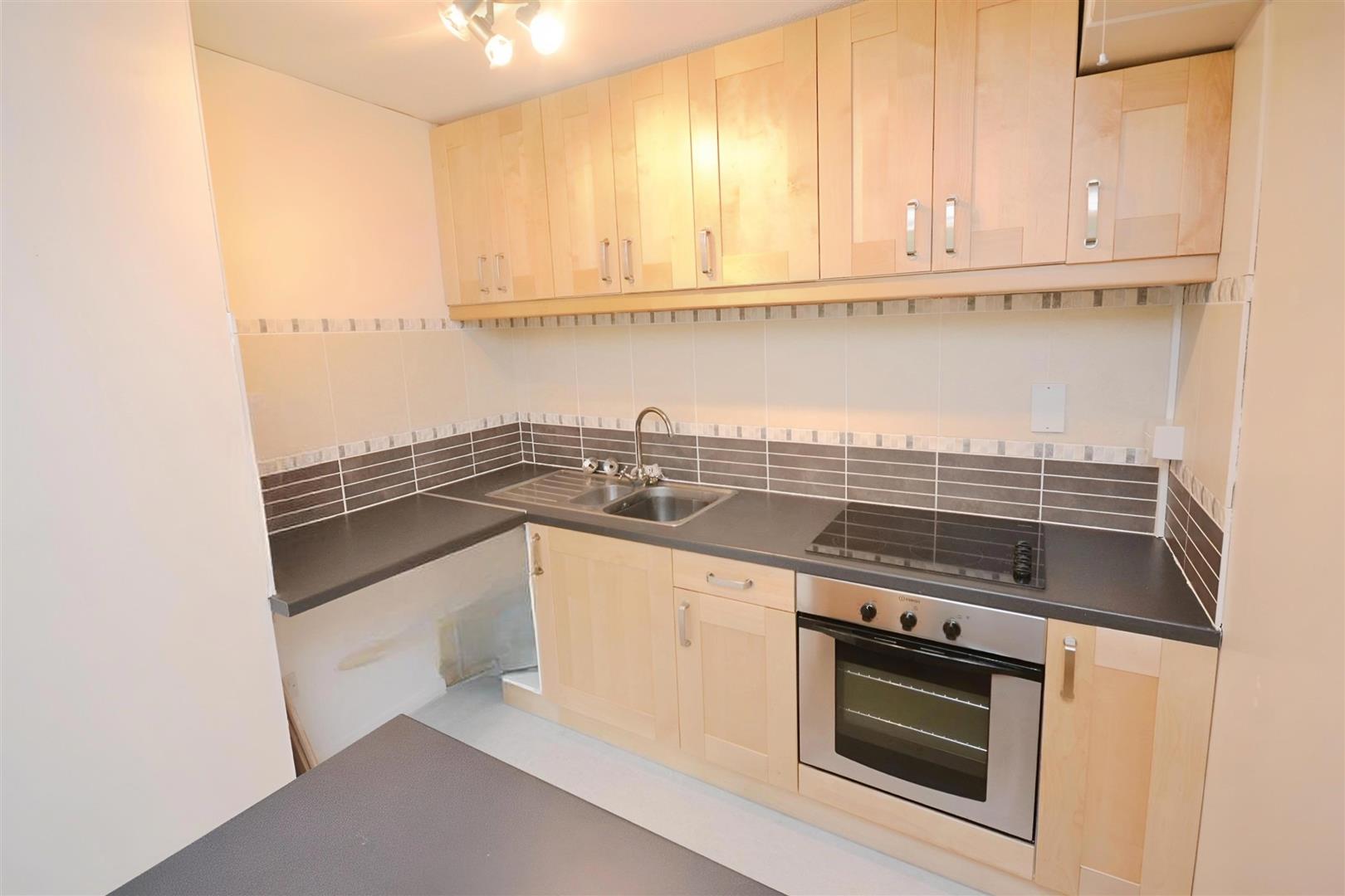 Flat Millstream Close in North Hertfordshire