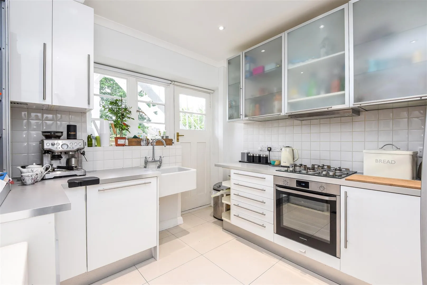 Flat Roehampton Close in Greater London