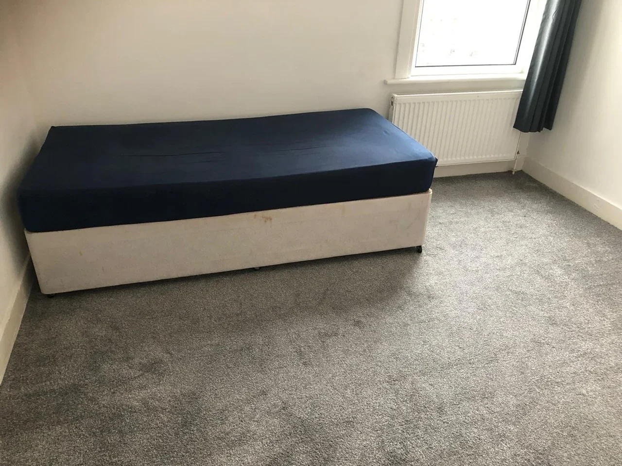 Room Fairholme Road in Greater London