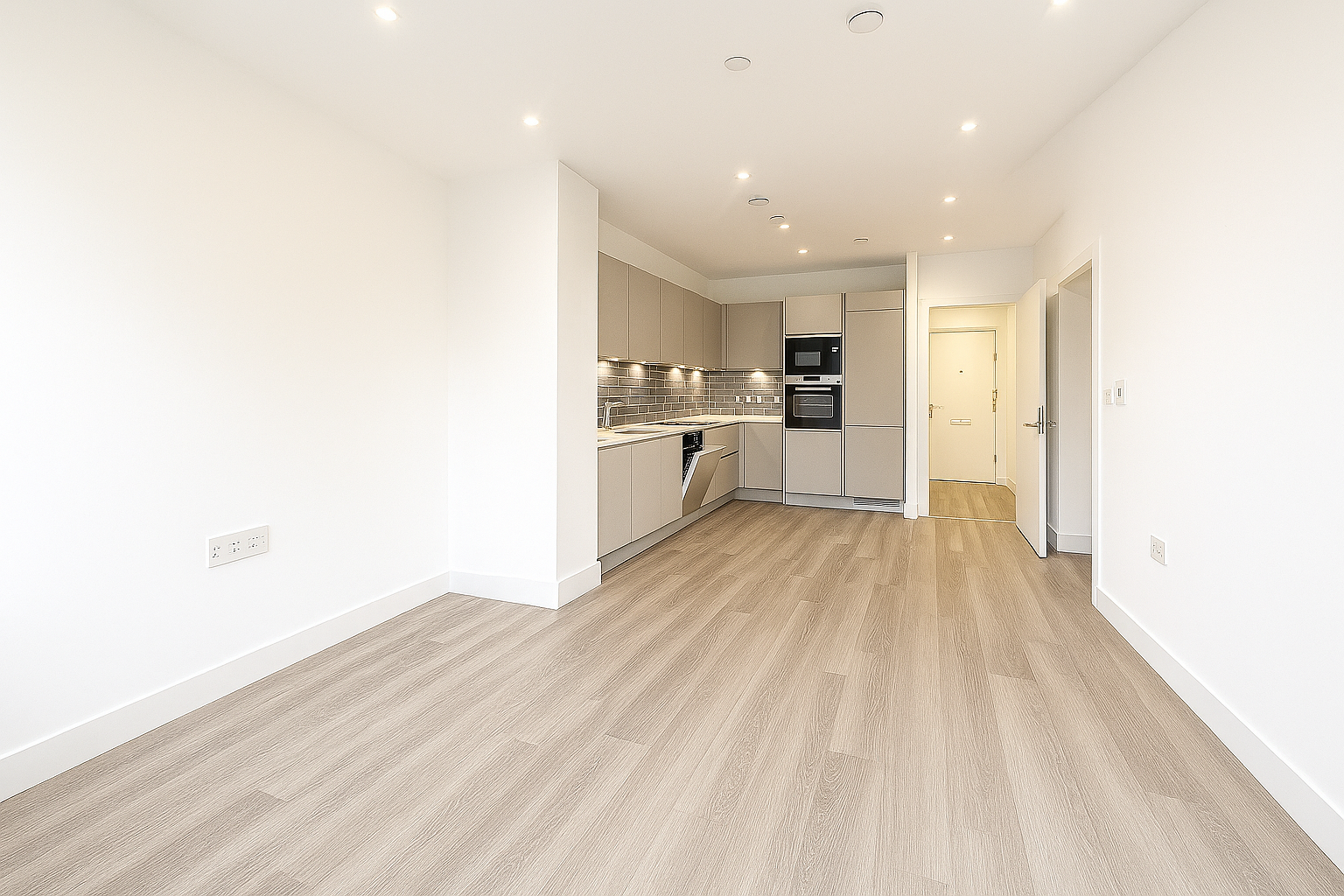 Flat Juniper Crescent in Greater London