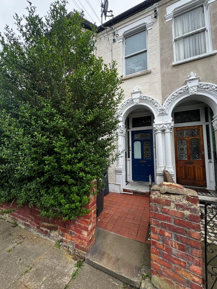 Room Blakemore Road in Greater London
