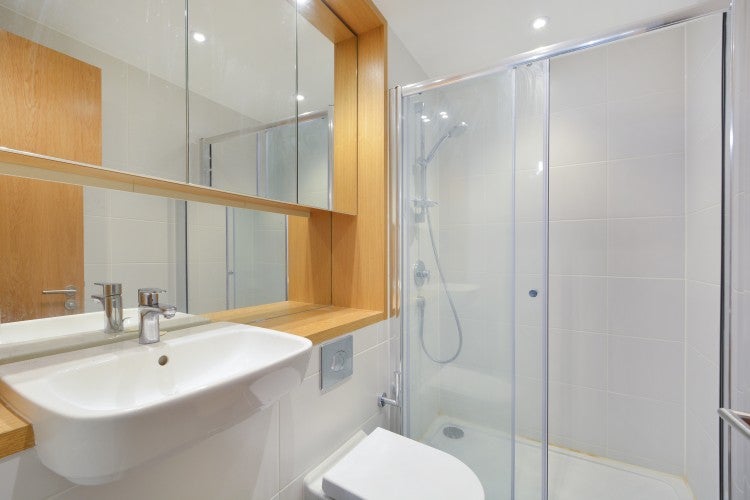 Flat Maud Street in Greater London