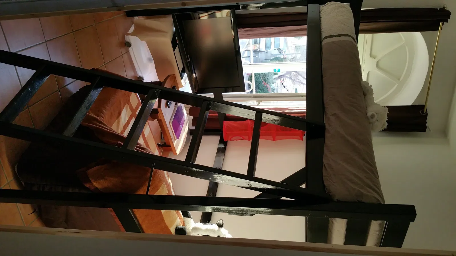 Room Rue Philippe Seguin in Nîmes