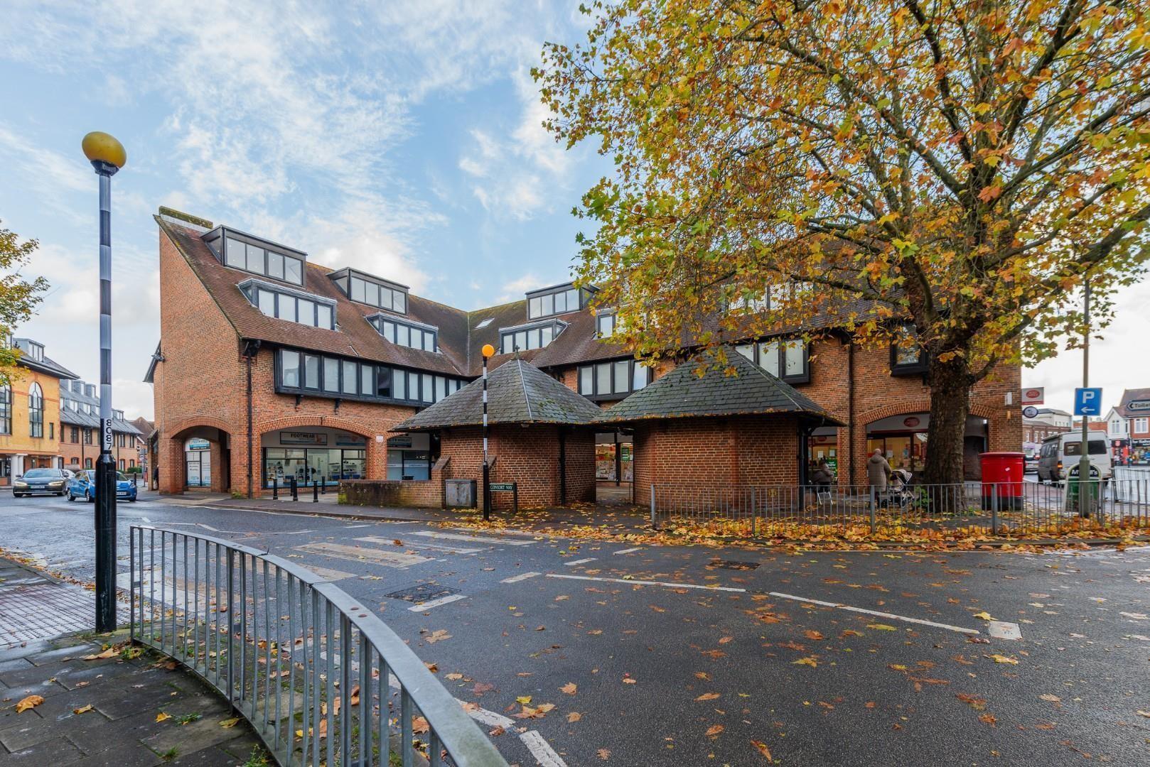 Flat Victoria Road in Reigate and Banstead