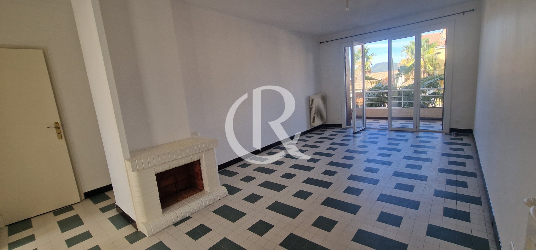 Flat Avenue Gambetta in Hyères
