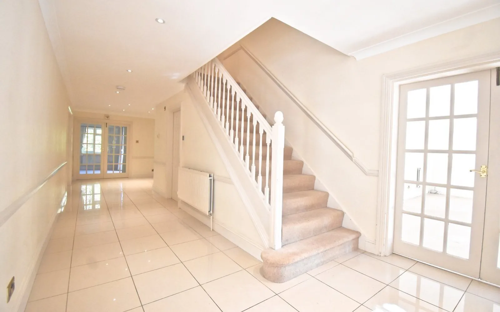 House Danesmead in Elmbridge