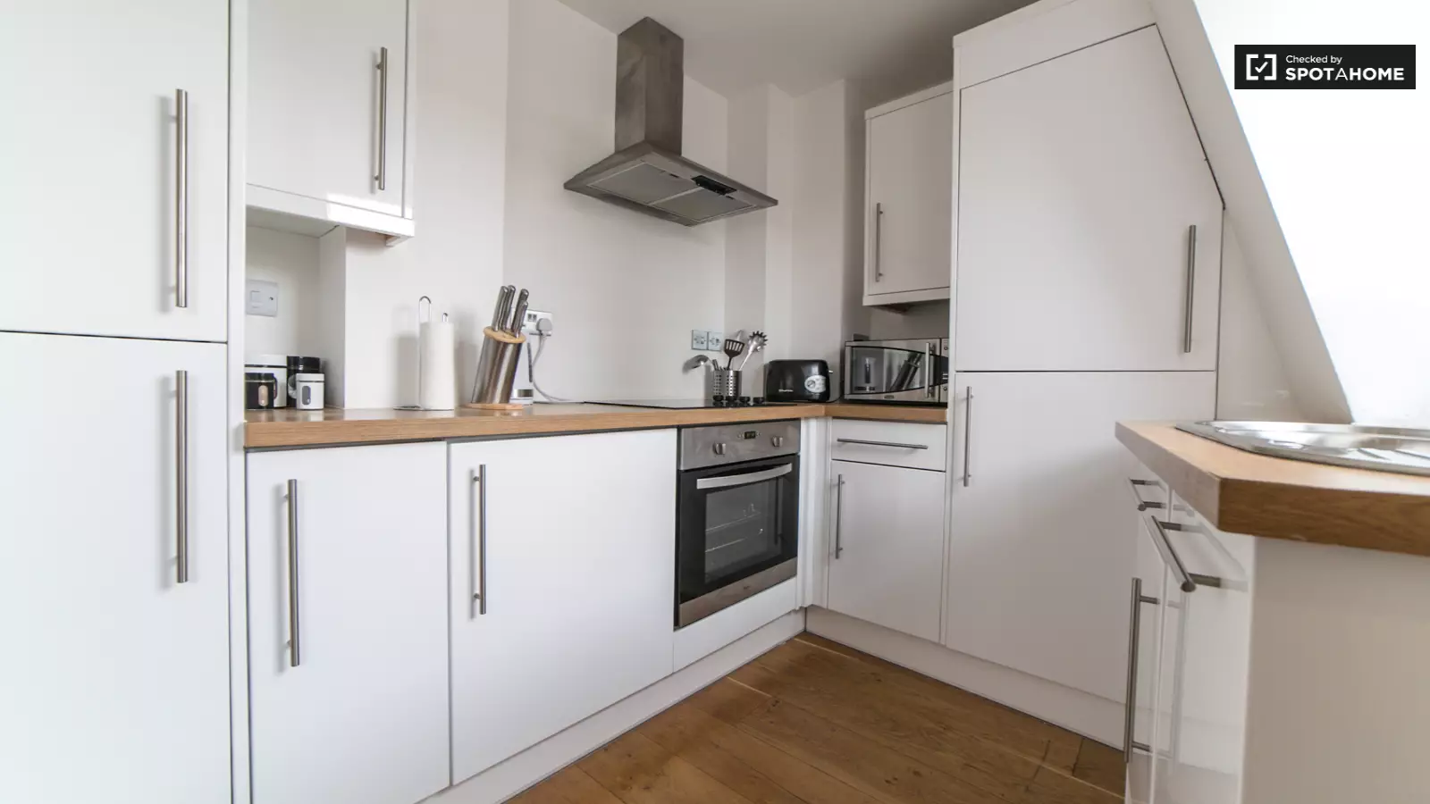 Flat Wardour Street in City of Westminster