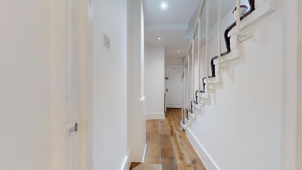 Flat Sussex Place in City of Westminster