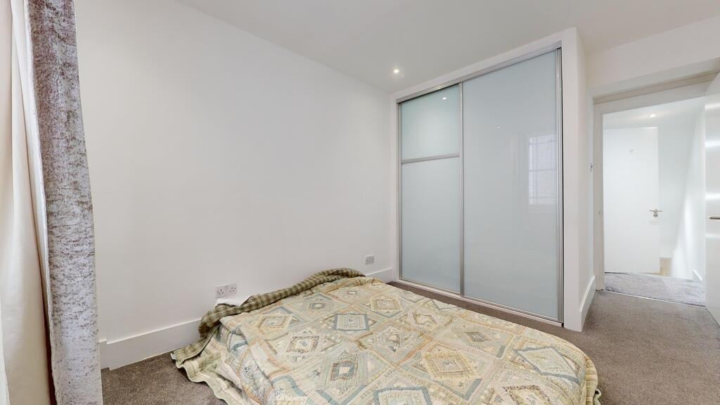 Flat Sussex Place in City of Westminster