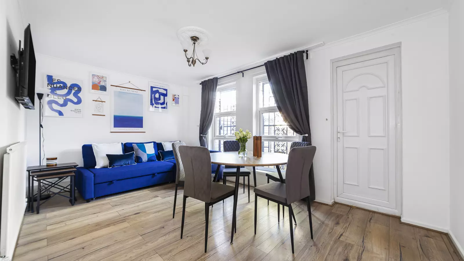 Flat Pownall Road in Greater London