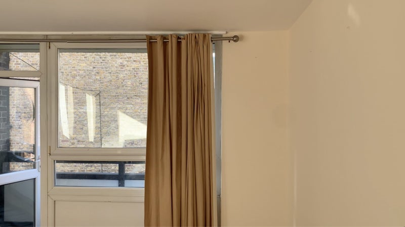 Room Mitchell Street in Greater London