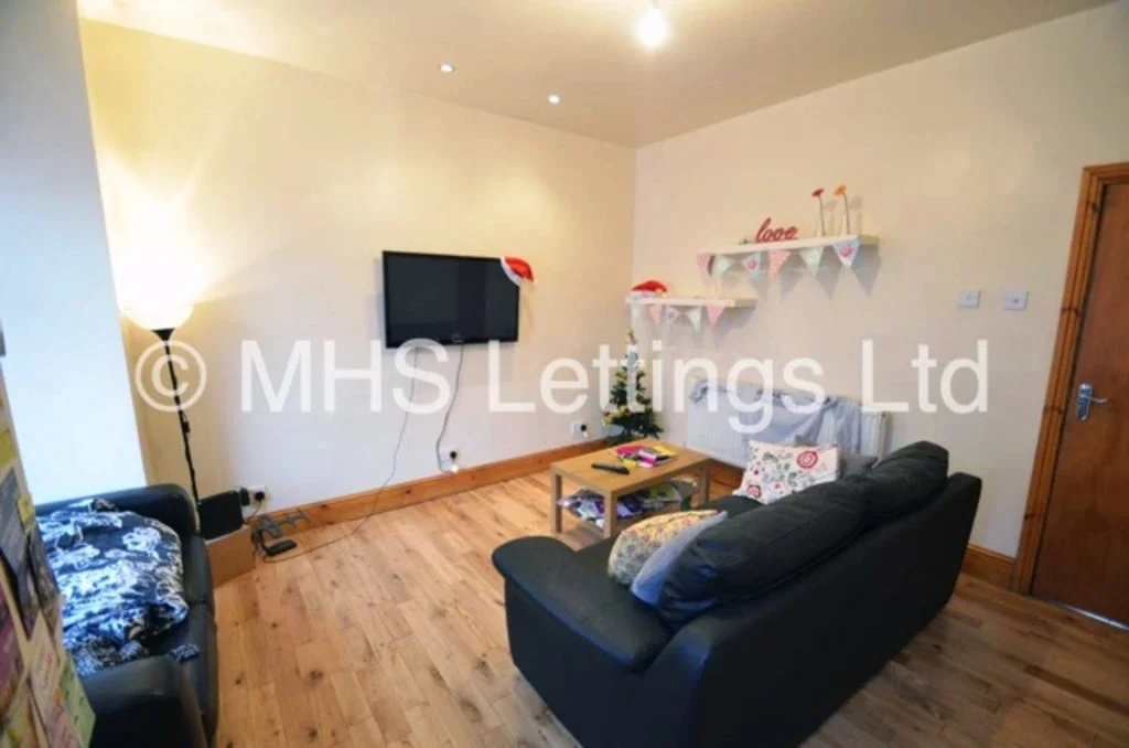 House Back Hessle Mount in Leeds