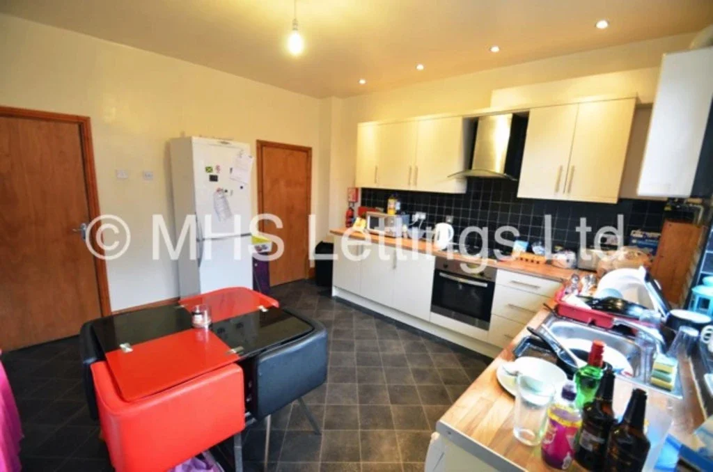 House Back Hessle Mount in Leeds