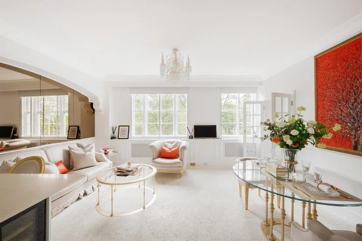Flat Dunraven Street in City of Westminster