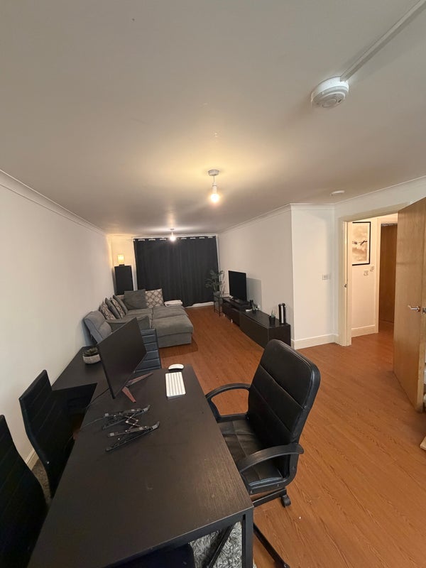 Room Spa Road in Greater London