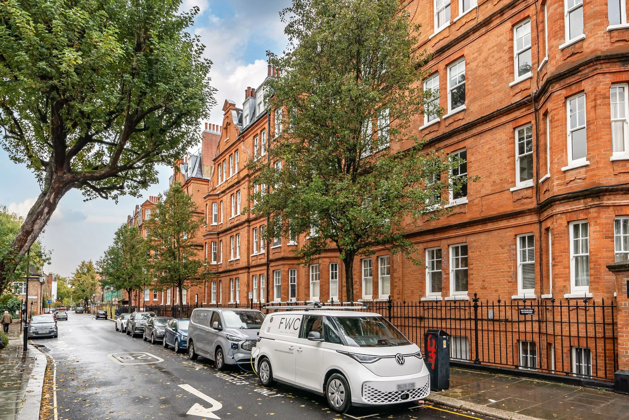 Flat Limerston Street in Greater London