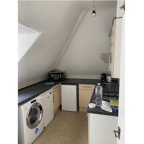 Flat Denmark Hill in Greater London