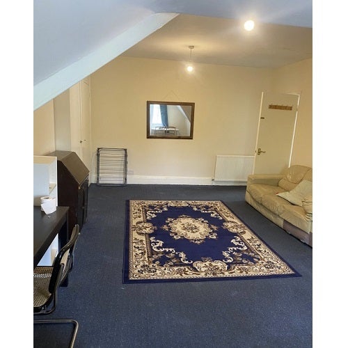 Flat Denmark Hill in Greater London