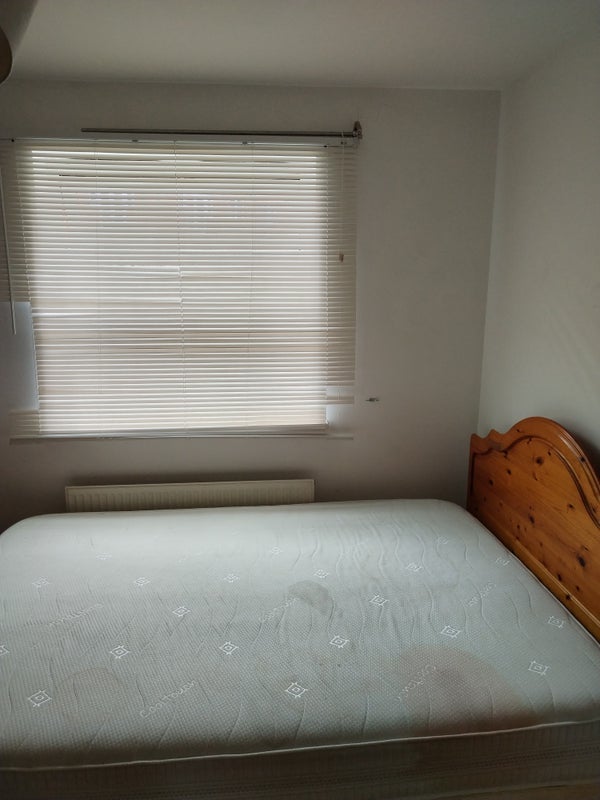 Flat Pettacre Close in Greater London
