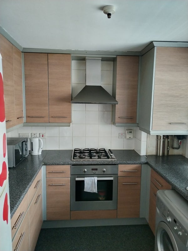 Flat Pettacre Close in Greater London