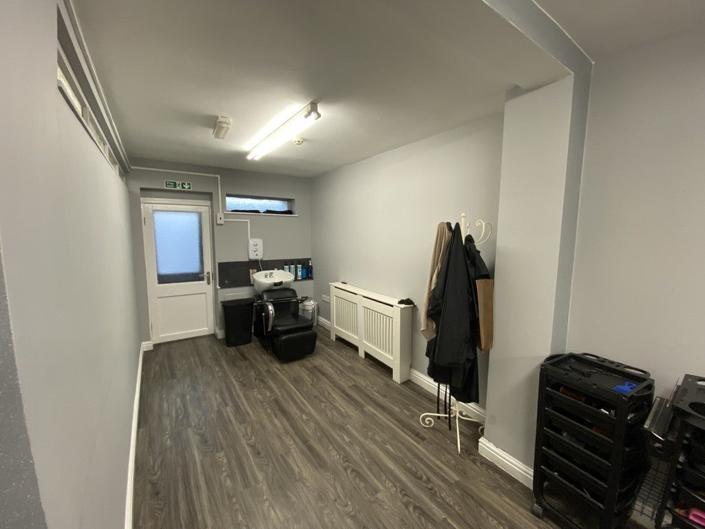 Flat Worsley Road in Salford