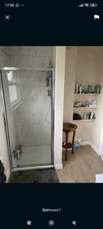 Room Hubert Grove in Greater London