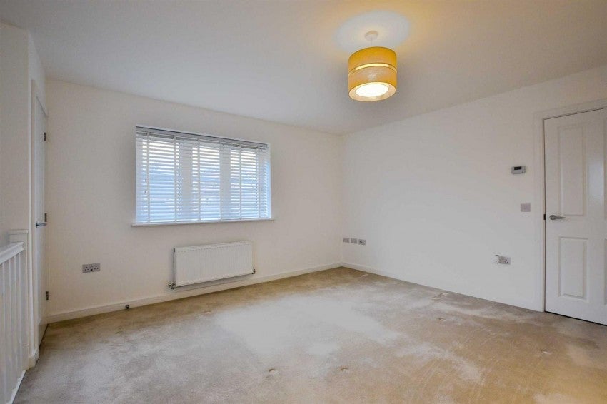 House Sulgrave Way in Wellingborough