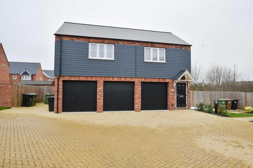 House Sulgrave Way in Wellingborough