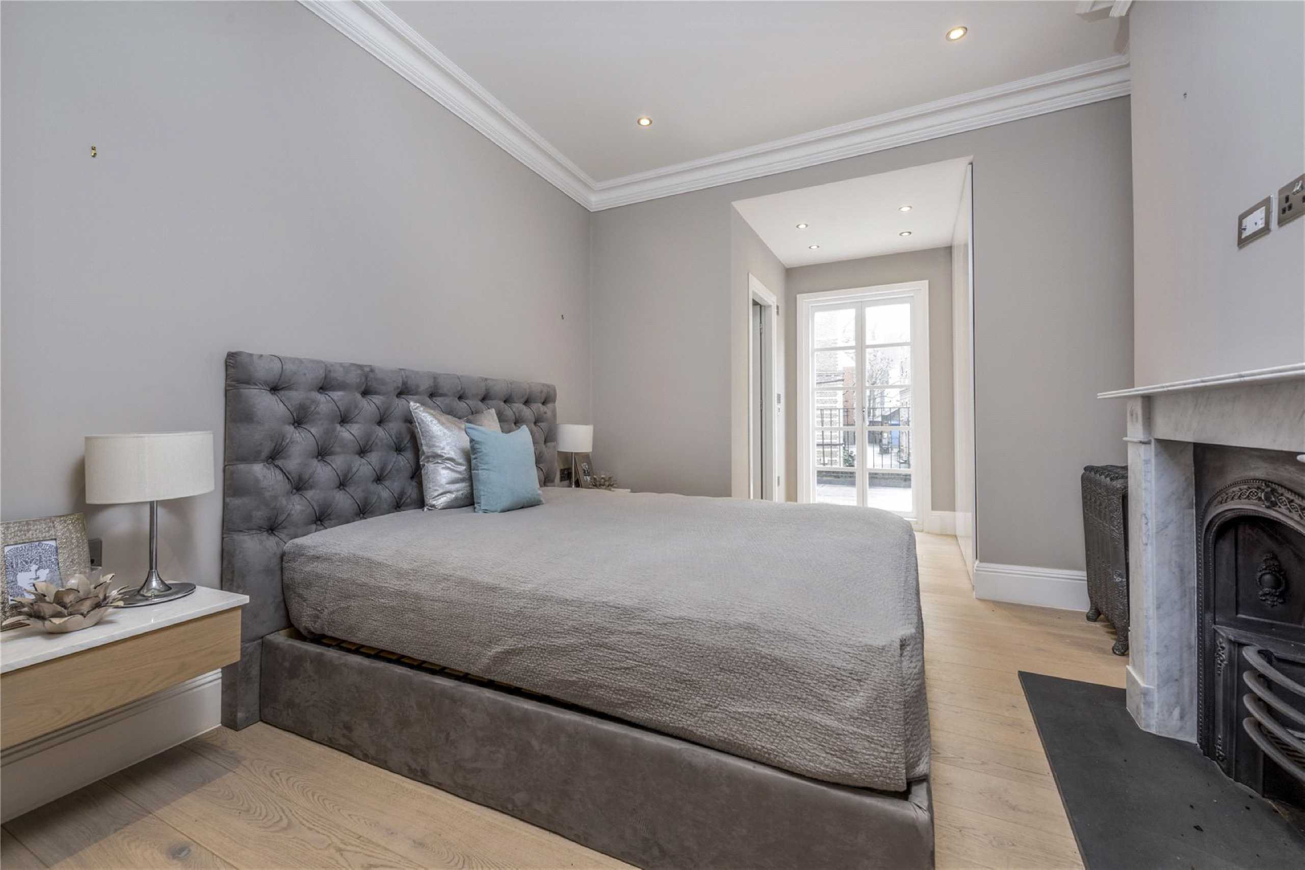 Flat Marchmont Street in Greater London
