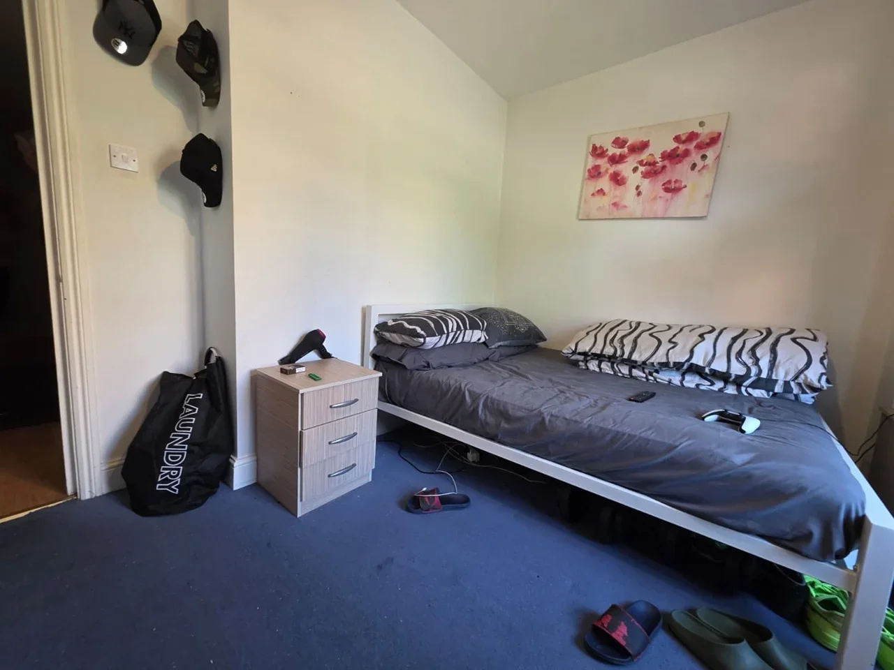 Flat Sidney Street in Greater London