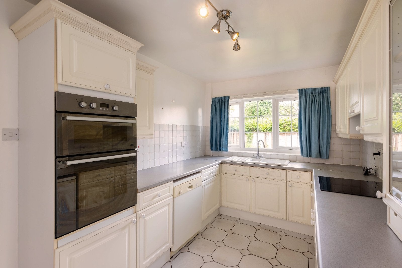 House Palmes Close in Naburn