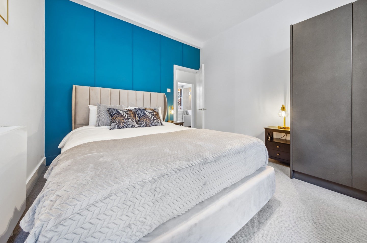 Flat Great Sutton Street in Greater London