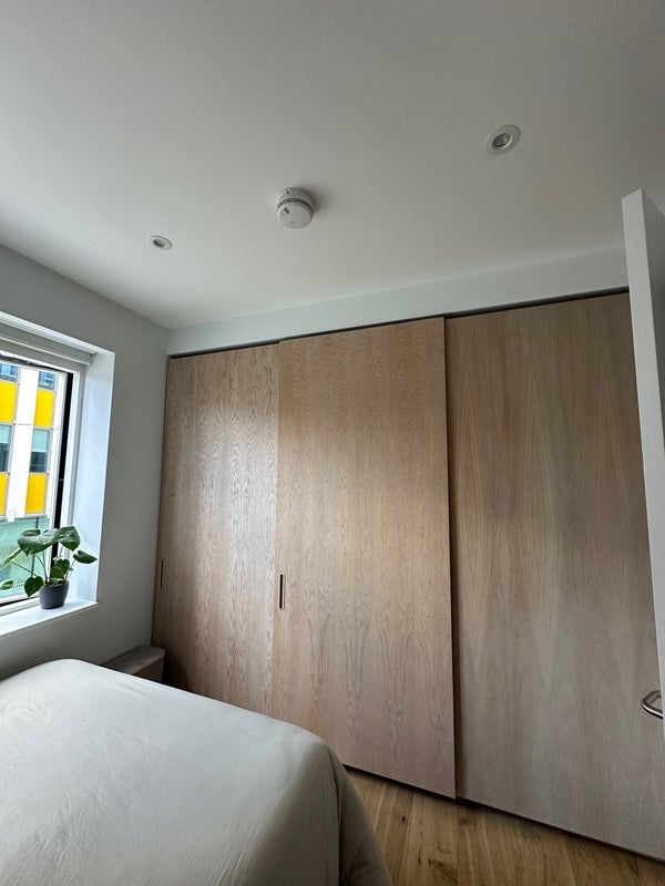 Flat Nicholas Road in Greater London