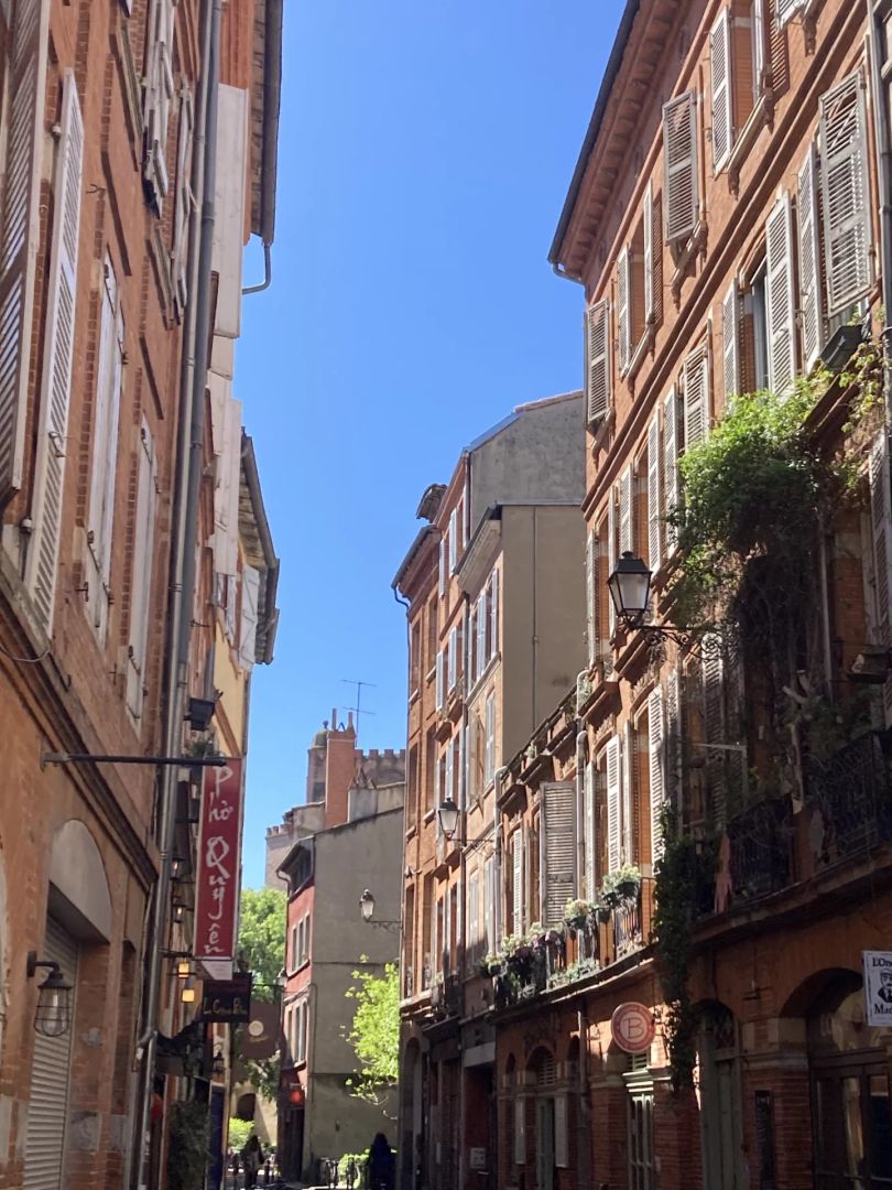 Flat Place Étienne Esquirol in Toulouse