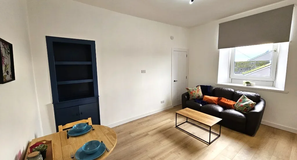 Flat Rosemount Place in Aberdeen City