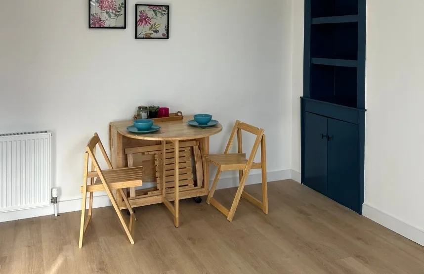 Flat Rosemount Place in Aberdeen City