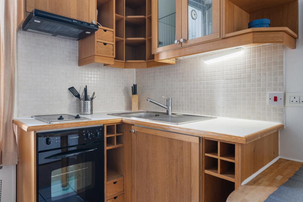 Flat Gloucester Street in City of Westminster