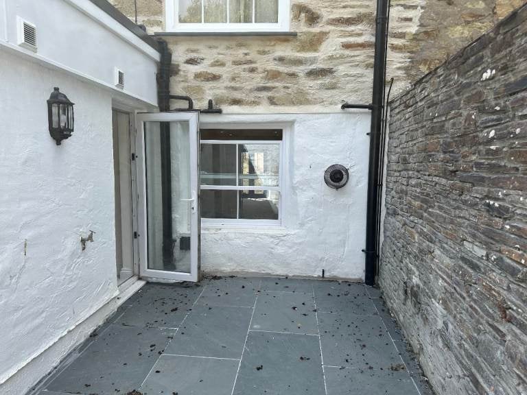 Flat St George's Road in Truro
