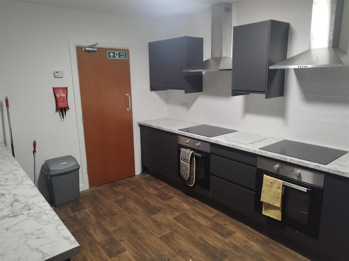 Room St John Street in Mansfield Woodhouse